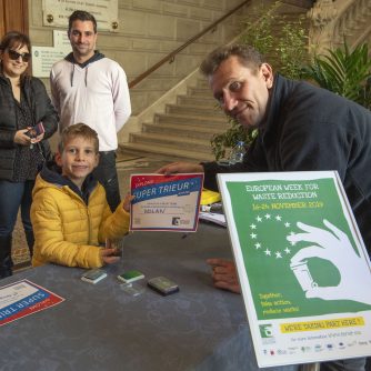 Journée européenne réduction déchets enfant entrée